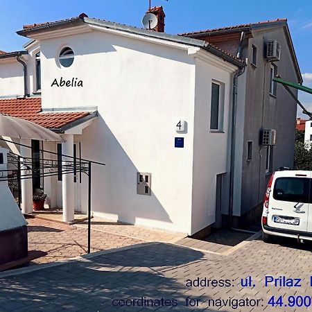 Abelia Sea View Apartment Pula Extérieur photo