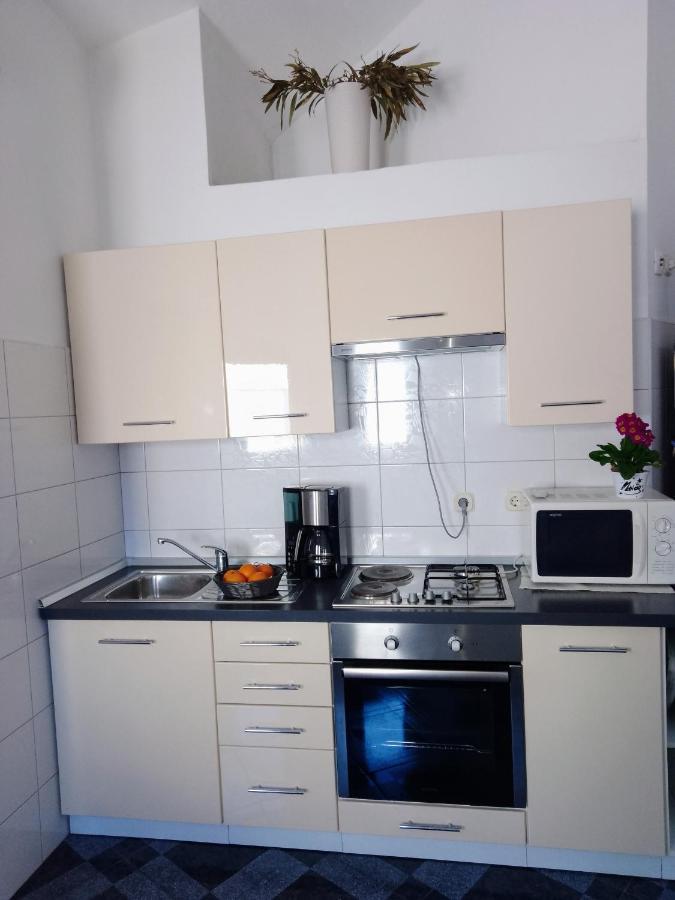 Abelia Sea View Apartment Pula Extérieur photo