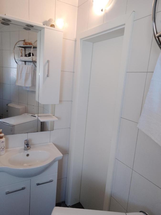 Abelia Sea View Apartment Pula Extérieur photo