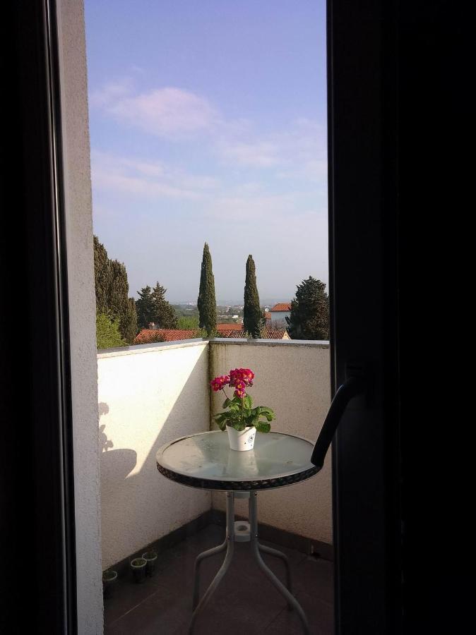 Abelia Sea View Apartment Pula Extérieur photo
